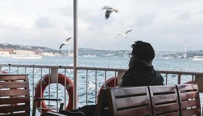 开云网页版登录入口-欧洲足坛转会新风向：超级巨星纷纷加盟豪门，欧洲足坛转会汇总