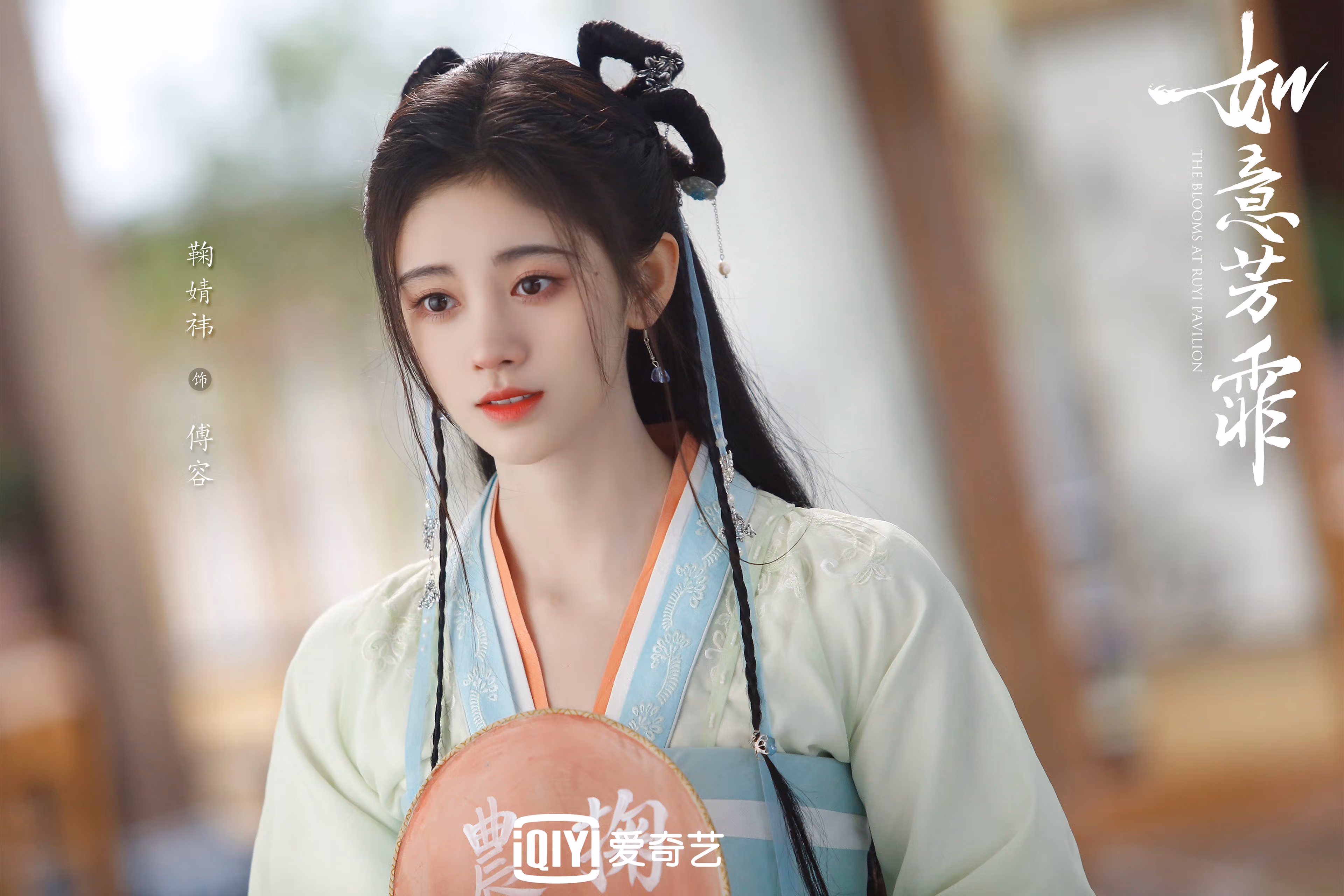 拜仁5-0奥格斯堡，莱万帽子戏法，德甲_拜仁6-0大胜夺冠莱万戴帽