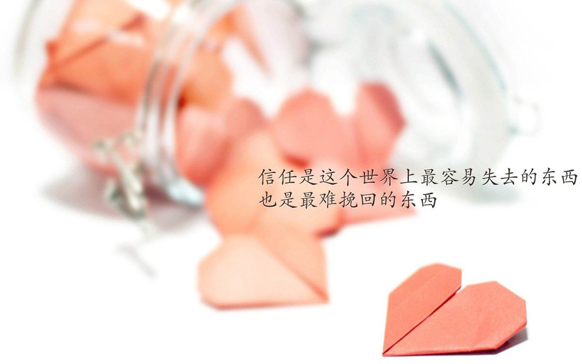 西甲场外评述，专家探讨战术变化带来控球与组织协调的提升，西甲足球场