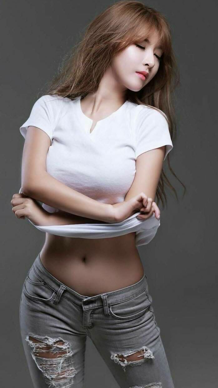 电竞职业选手的科学训练计划制定与效果监控研究，职业电竞选手的训练时间