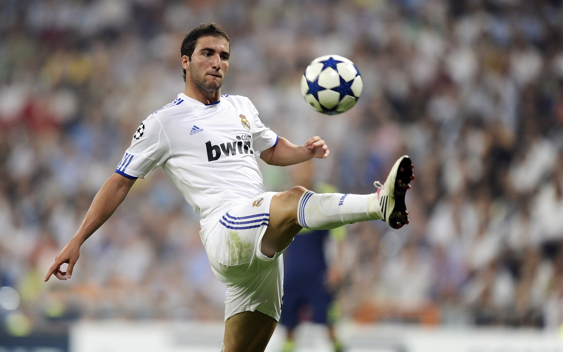 投篮盛宴：联盟中最令人惊叹的投篮技术，投篮技术有哪几种