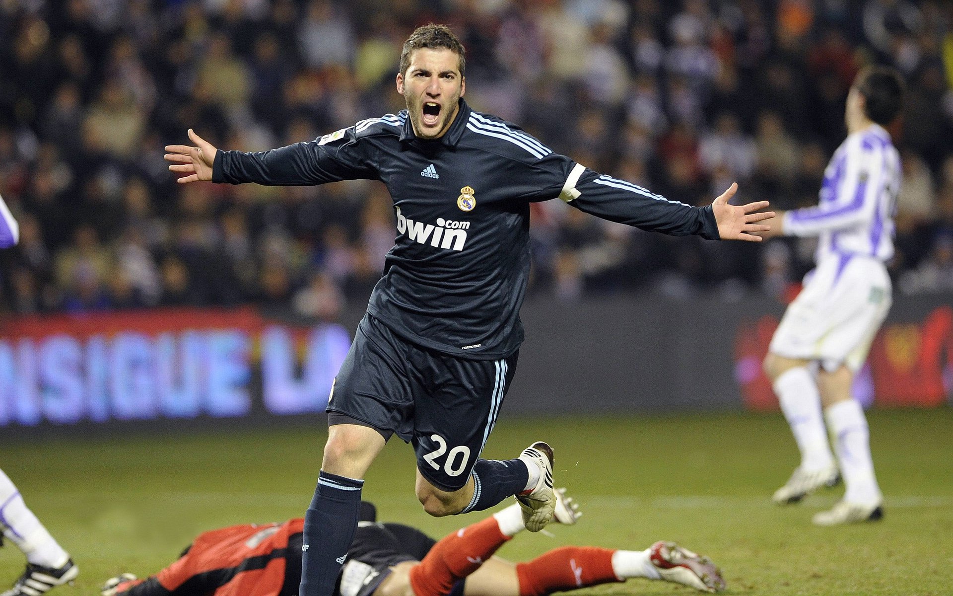 开云体育官网下载安装-虚拟主播和电竞选手合作频繁，形成新局面，虚拟主播和主播的区别