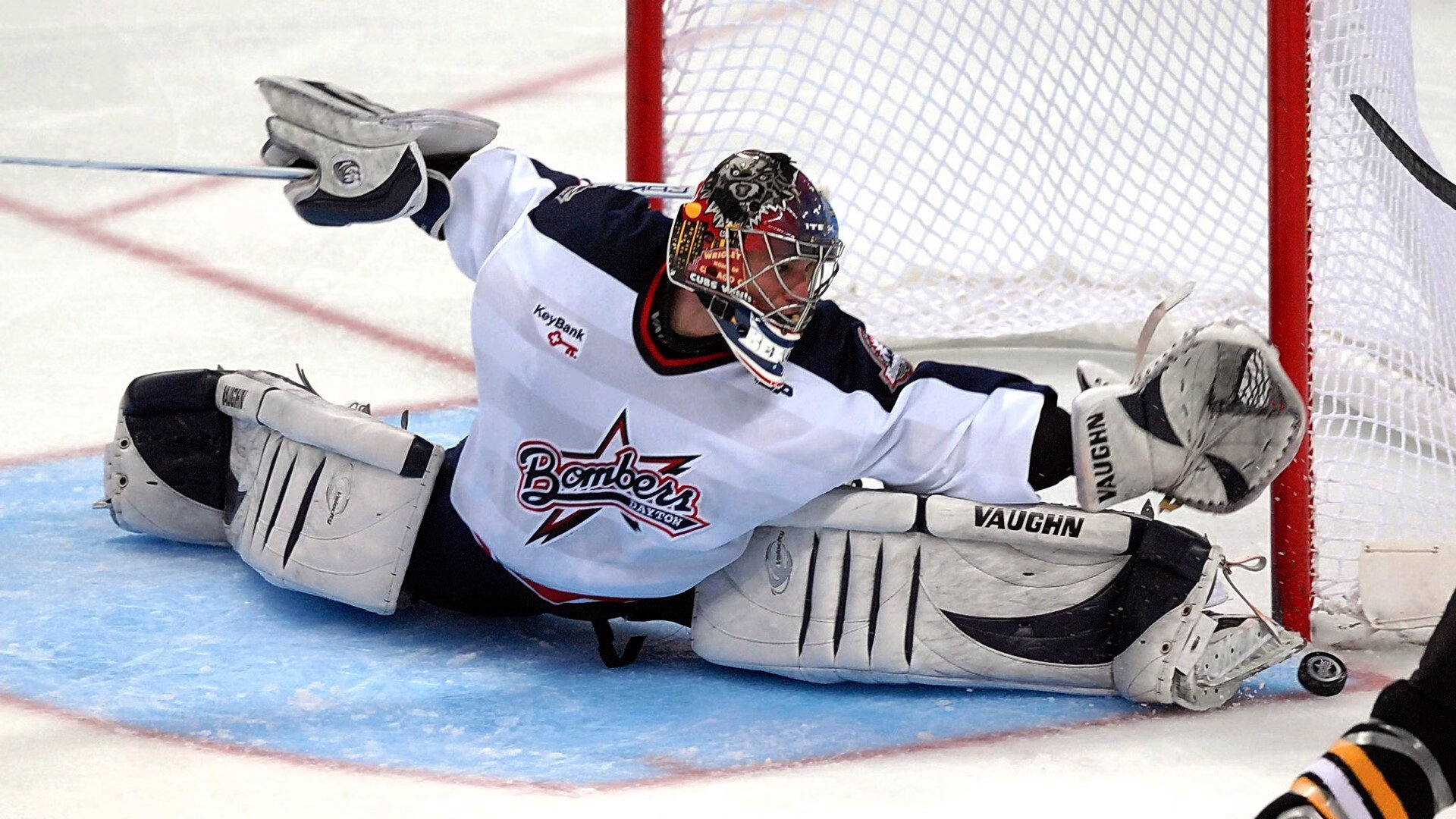 开云全站-阿尔·哈姆达乌伊在巴黎奥运会男足比赛中展现出强大的进攻能力